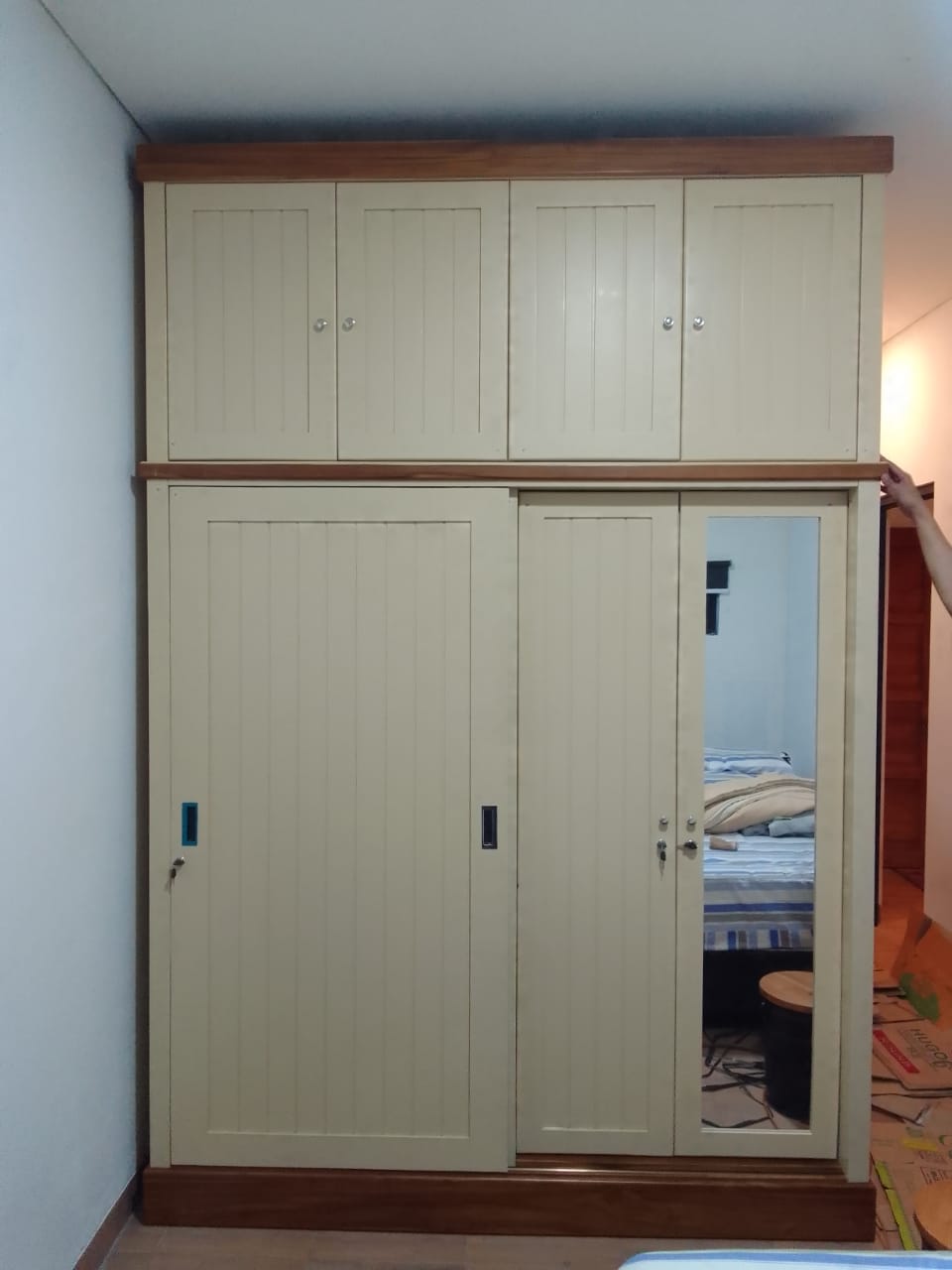 Lemari Pakaian Minimalis 2 Pintu