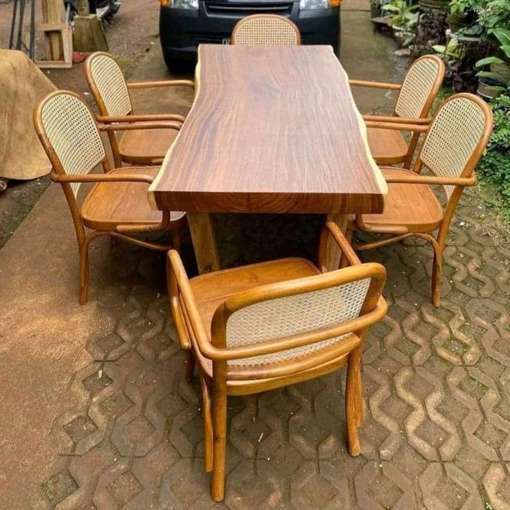 Set Meja Makan Solid 6 Kursi