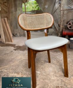 Kursi Cafe Rattan Model Kacang