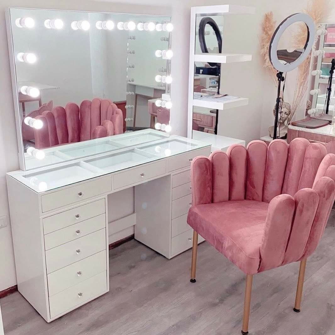 Meja Rias Lampu Kursi Kerang