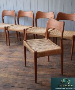 Kursi Cafe Dudukan Rotan Model Arne